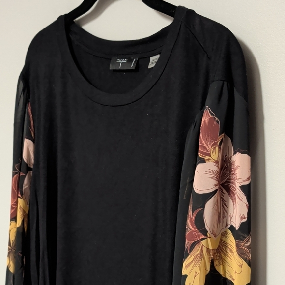 T Tahari Black Blouse with Floral Sleeves - Picture 3 of 6